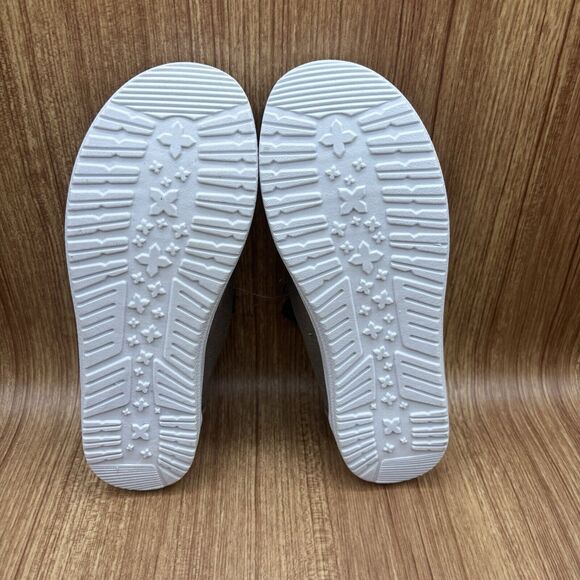 Corkys Kayak Casual Slip On Khaki Color Padded Insole Women's Sneakers Size US 7 - Picture 7 of 8